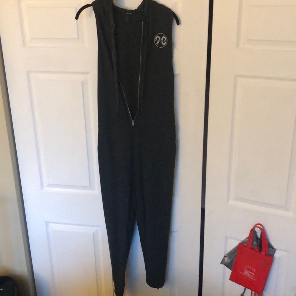 Gray Sleeveless Jumpsuit